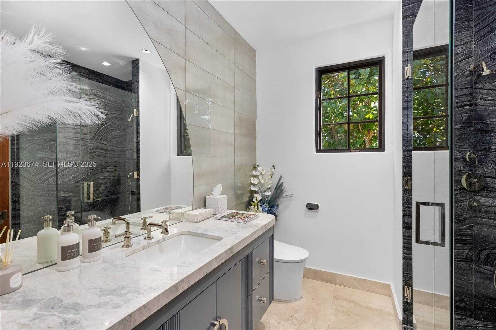 Small Image of 3400 NORTH FLAGLER DR, West Palm Beach Number 32