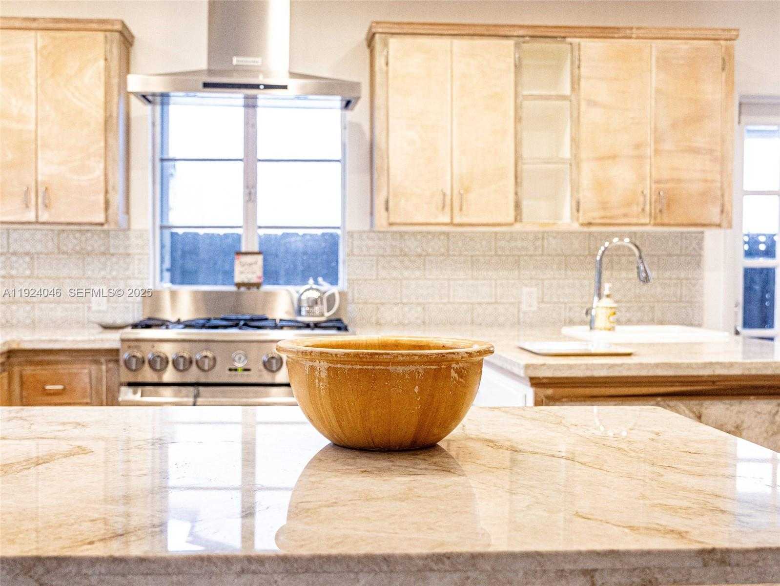 Small Image of 8942 FROUDE AVE, Surfside Number 9