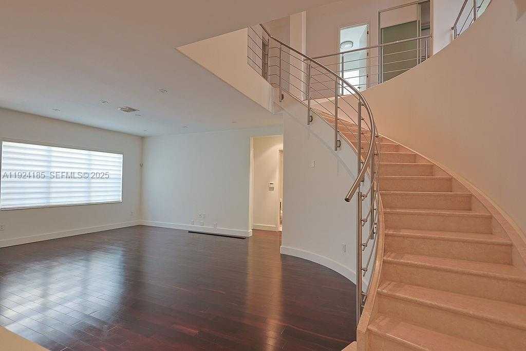 Small Image of 6853 NORTH WEST 113TH PL, Doral Number 18