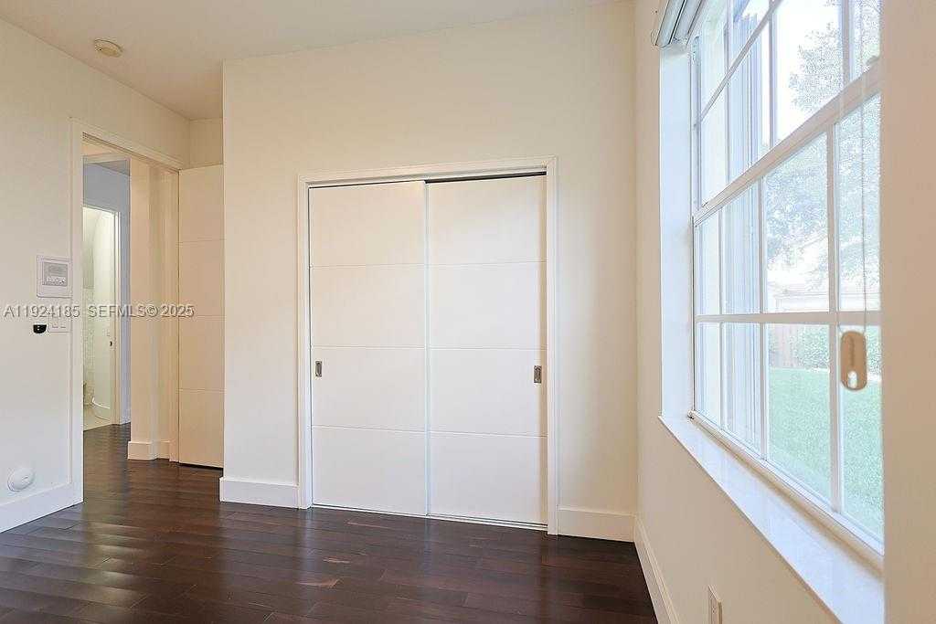 Small Image of 6853 NORTH WEST 113TH PL, Doral Number 25