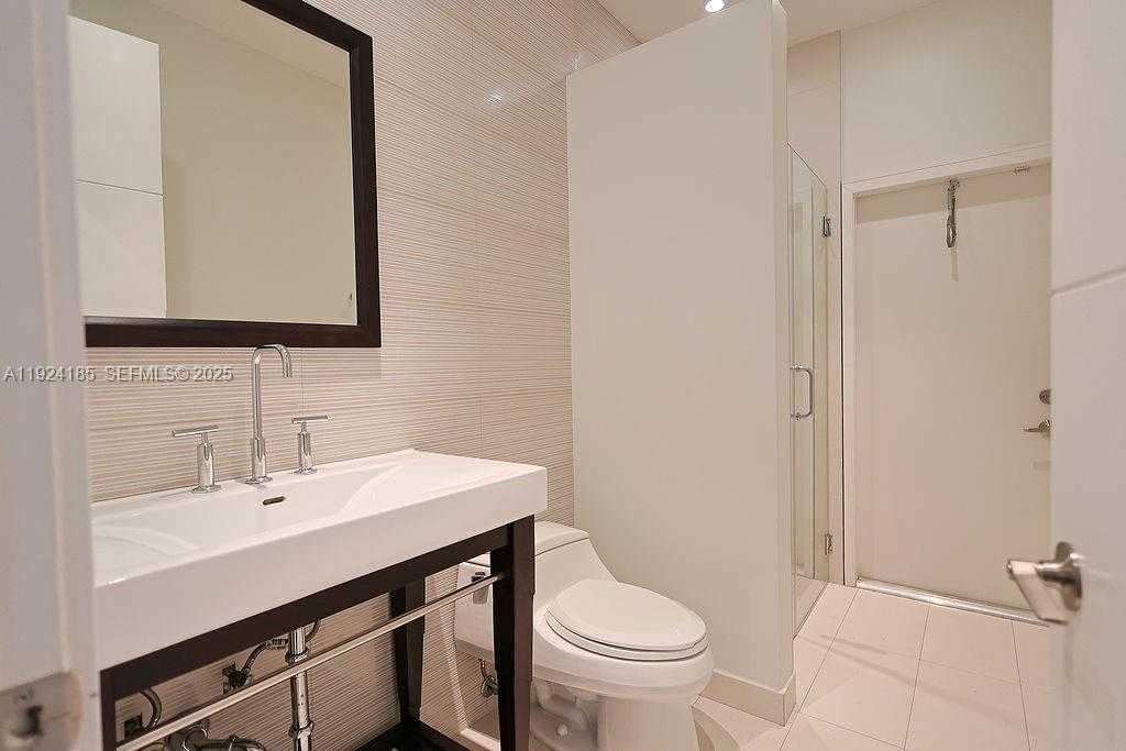 Small Image of 6853 NORTH WEST 113TH PL, Doral Number 27