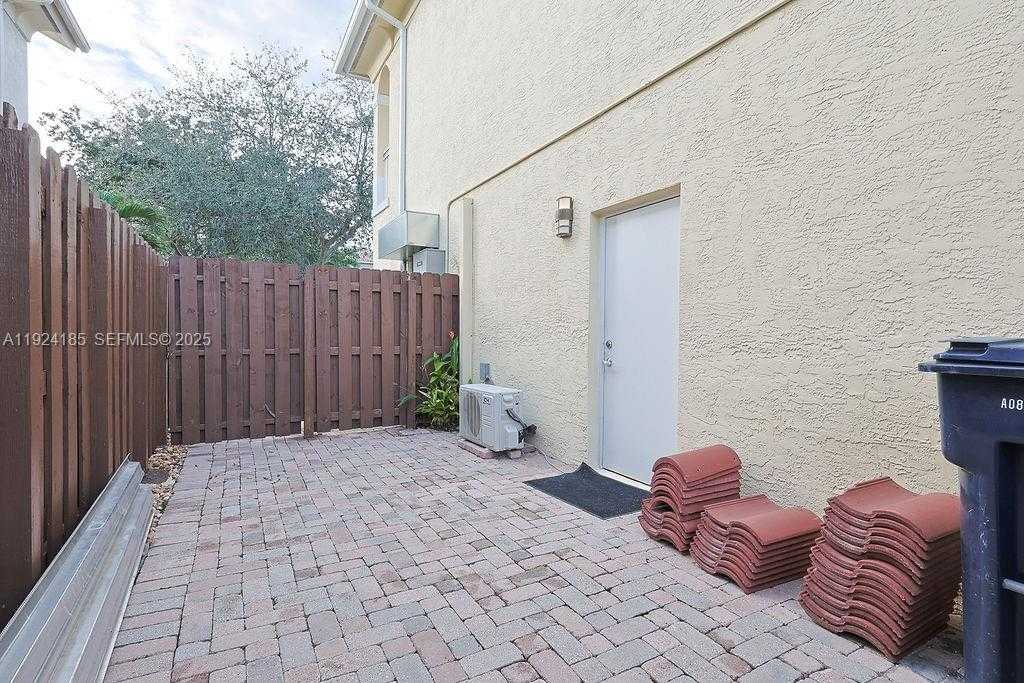 Small Image of 6853 NORTH WEST 113TH PL, Doral Number 28
