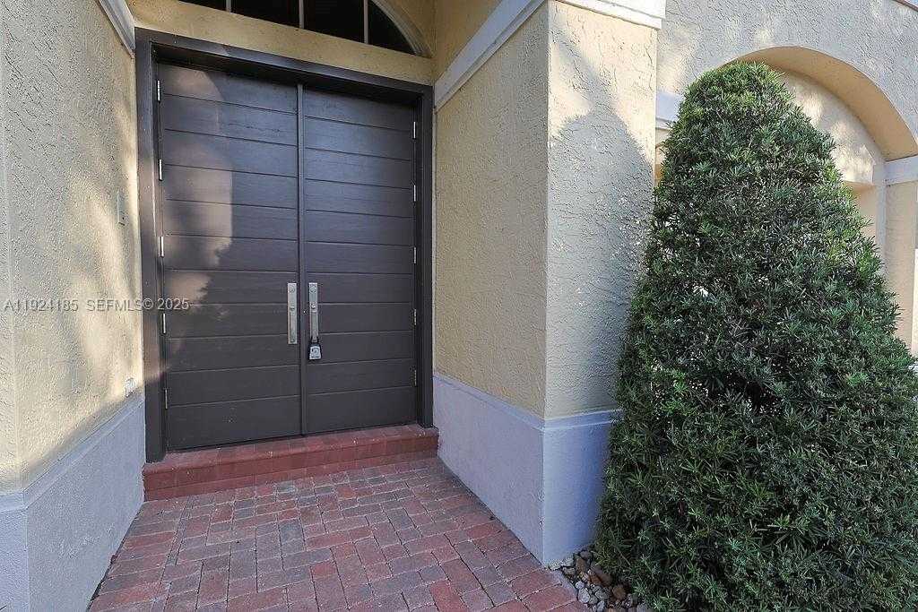 Small Image of 6853 NORTH WEST 113TH PL, Doral Number 3