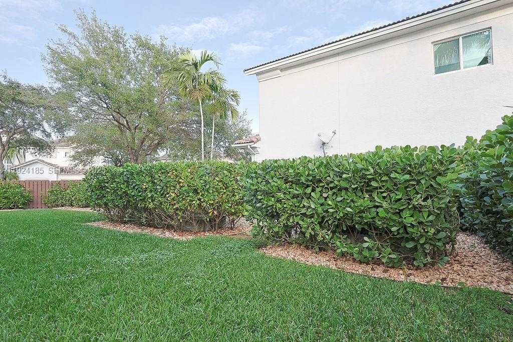 Small Image of 6853 NORTH WEST 113TH PL, Doral Number 30