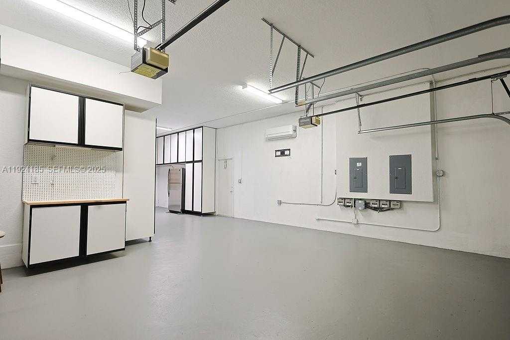 Small Image of 6853 NORTH WEST 113TH PL, Doral Number 41