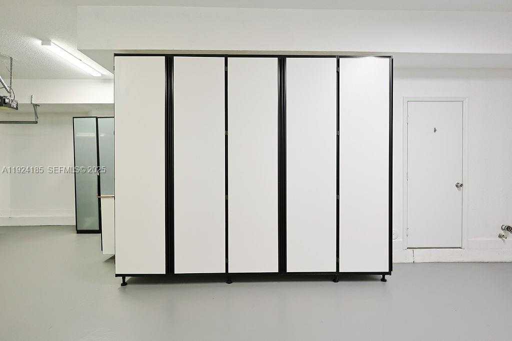 Small Image of 6853 NORTH WEST 113TH PL, Doral Number 43