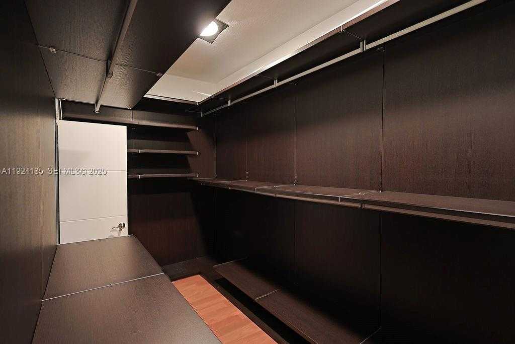 Small Image of 6853 NORTH WEST 113TH PL, Doral Number 51