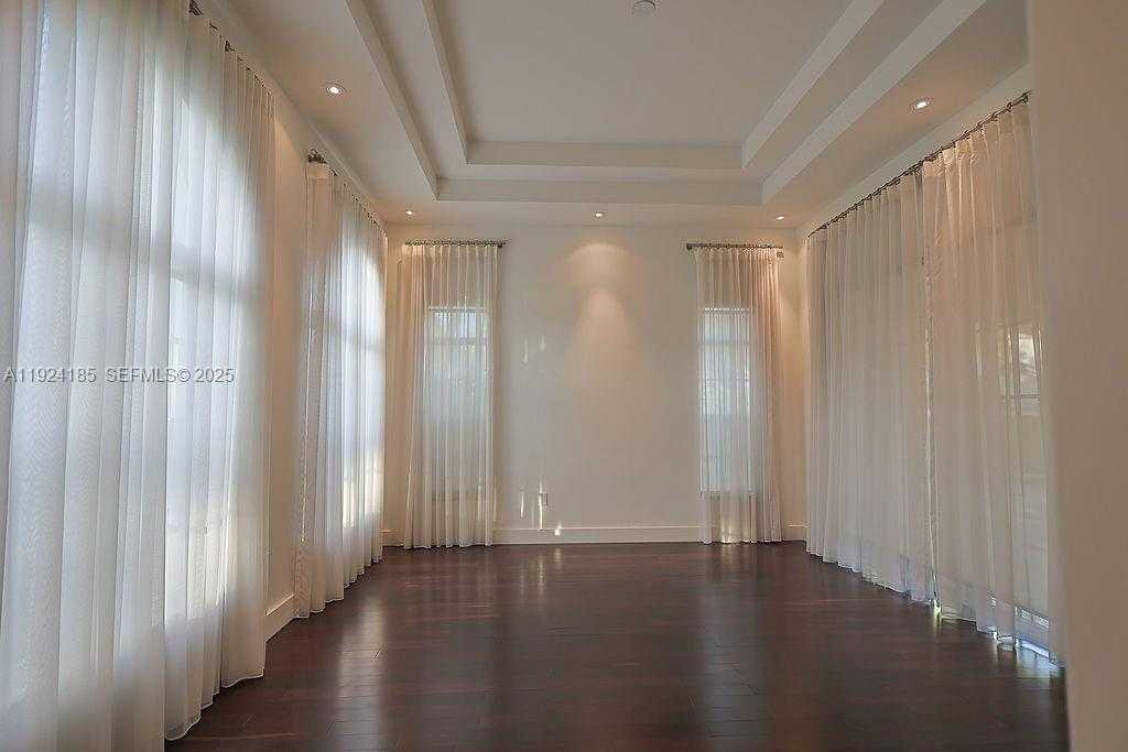 Small Image of 6853 NORTH WEST 113TH PL, Doral Number 6