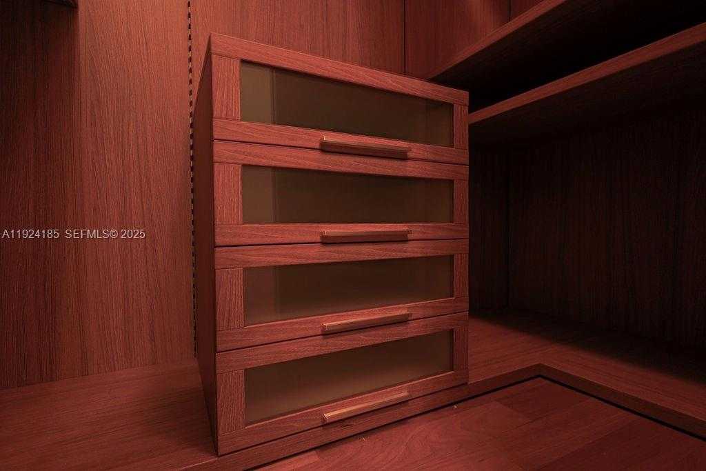 Small Image of 6853 NORTH WEST 113TH PL, Doral Number 64