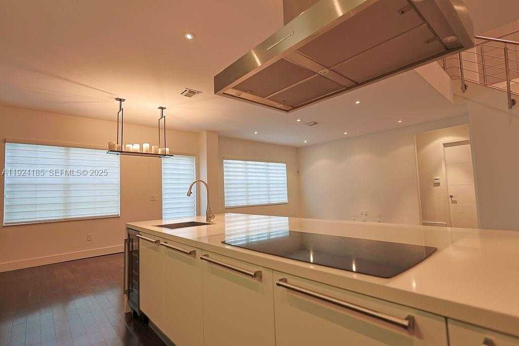 Small Image of 6853 NORTH WEST 113TH PL, Doral Number 80