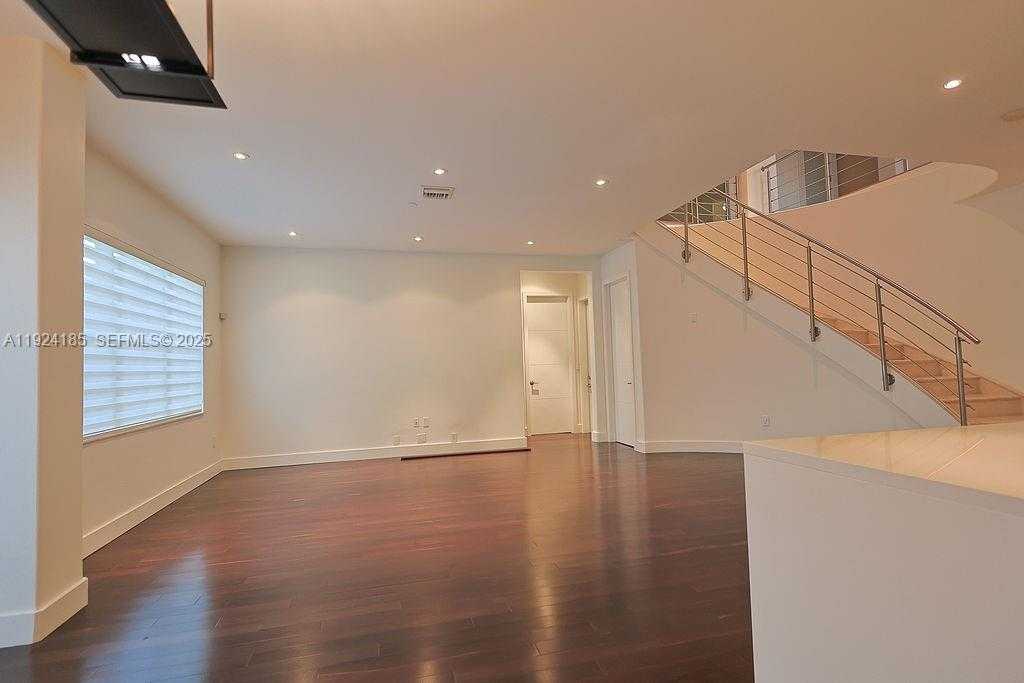 Small Image of 6853 NORTH WEST 113TH PL, Doral Number 84