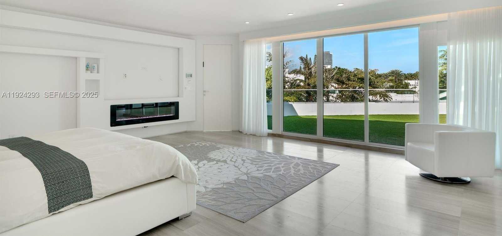 Small Image of 480 OCEAN BLVD, Golden Beach Number 22