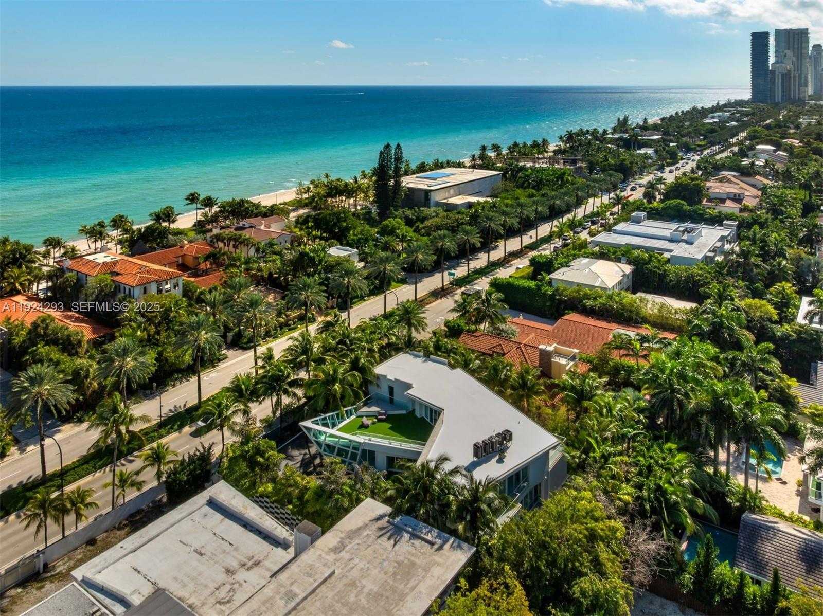 Small Image of 480 OCEAN BLVD, Golden Beach Number 31