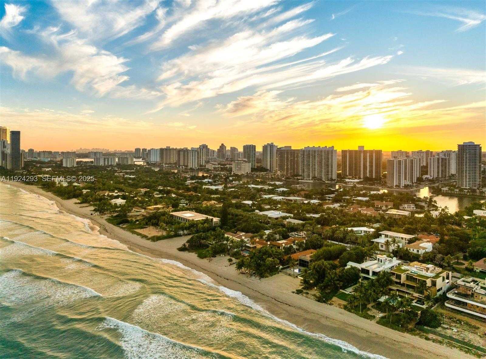 Small Image of 480 OCEAN BLVD, Golden Beach Number 34