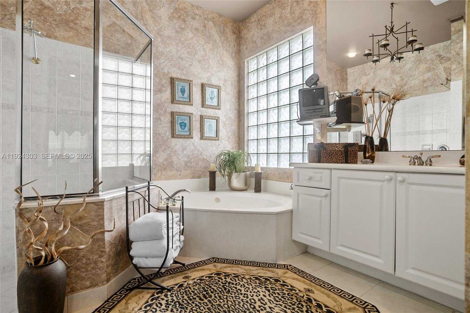 Small Image of 6569 JOG ESTATES LN, Boynton Beach Number 23