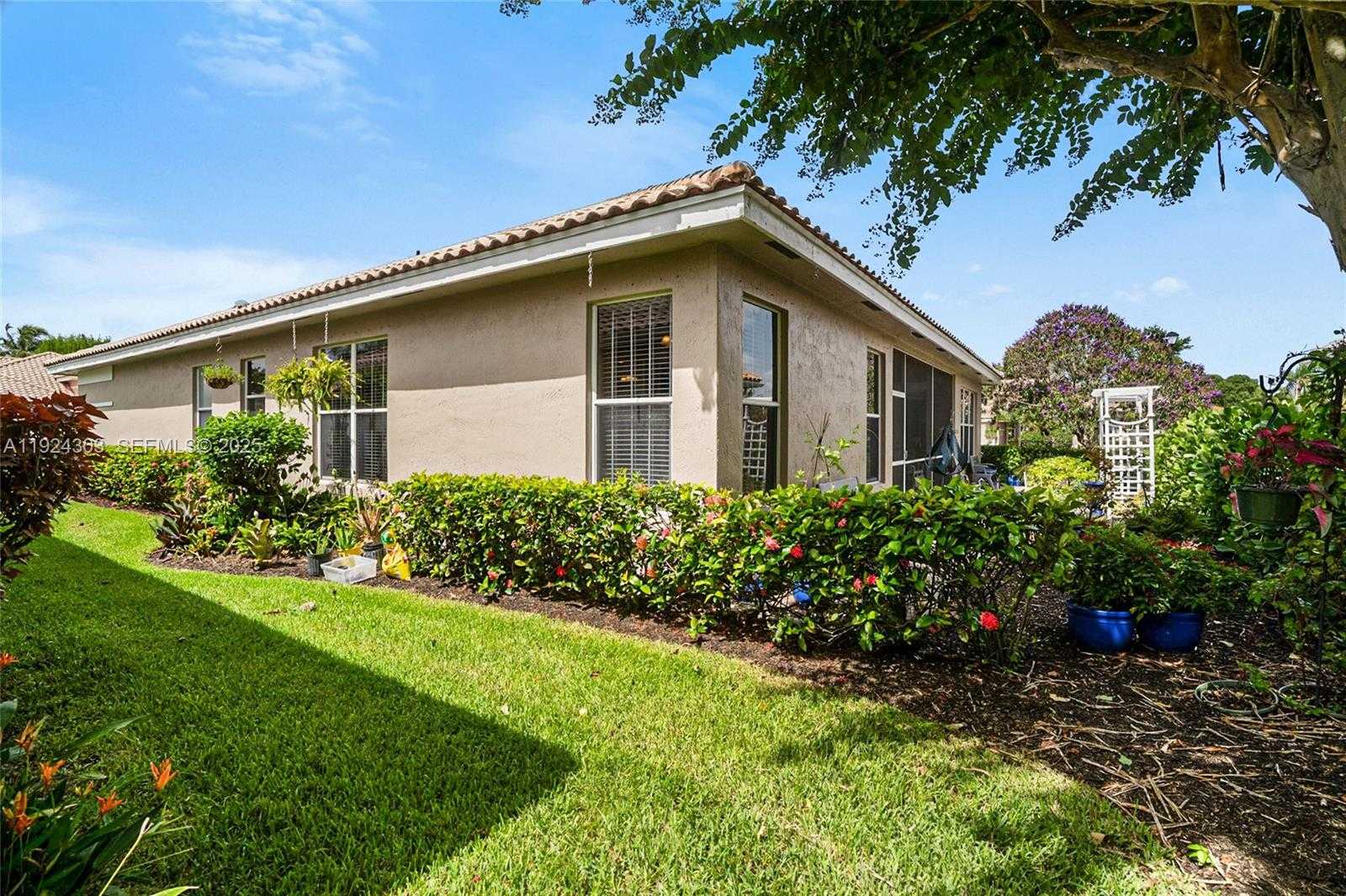 Small Image of 6569 JOG ESTATES LN, Boynton Beach Number 27