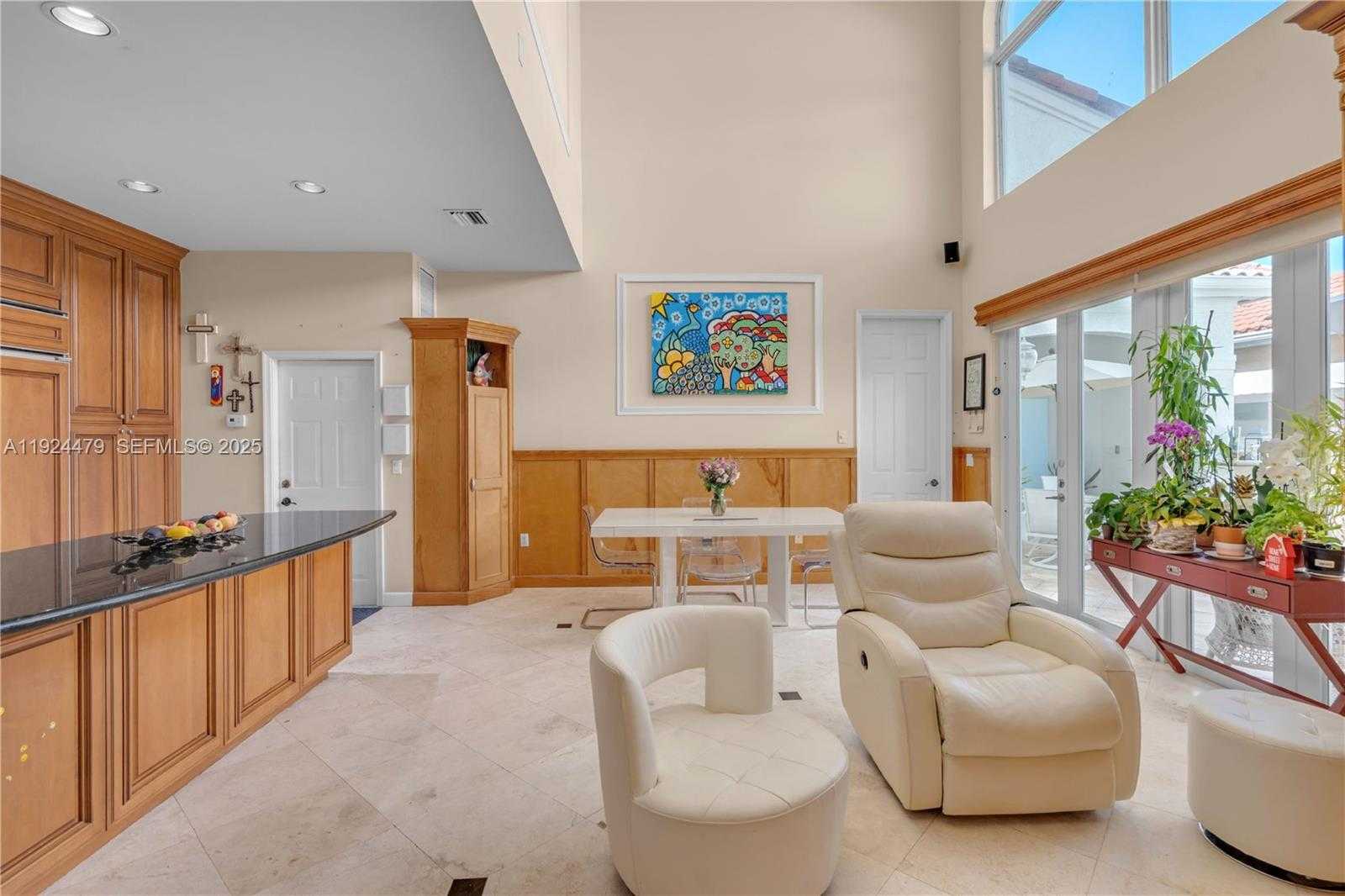 Small Image of 3942 194TH LN, Sunny Isles Beach Number 11