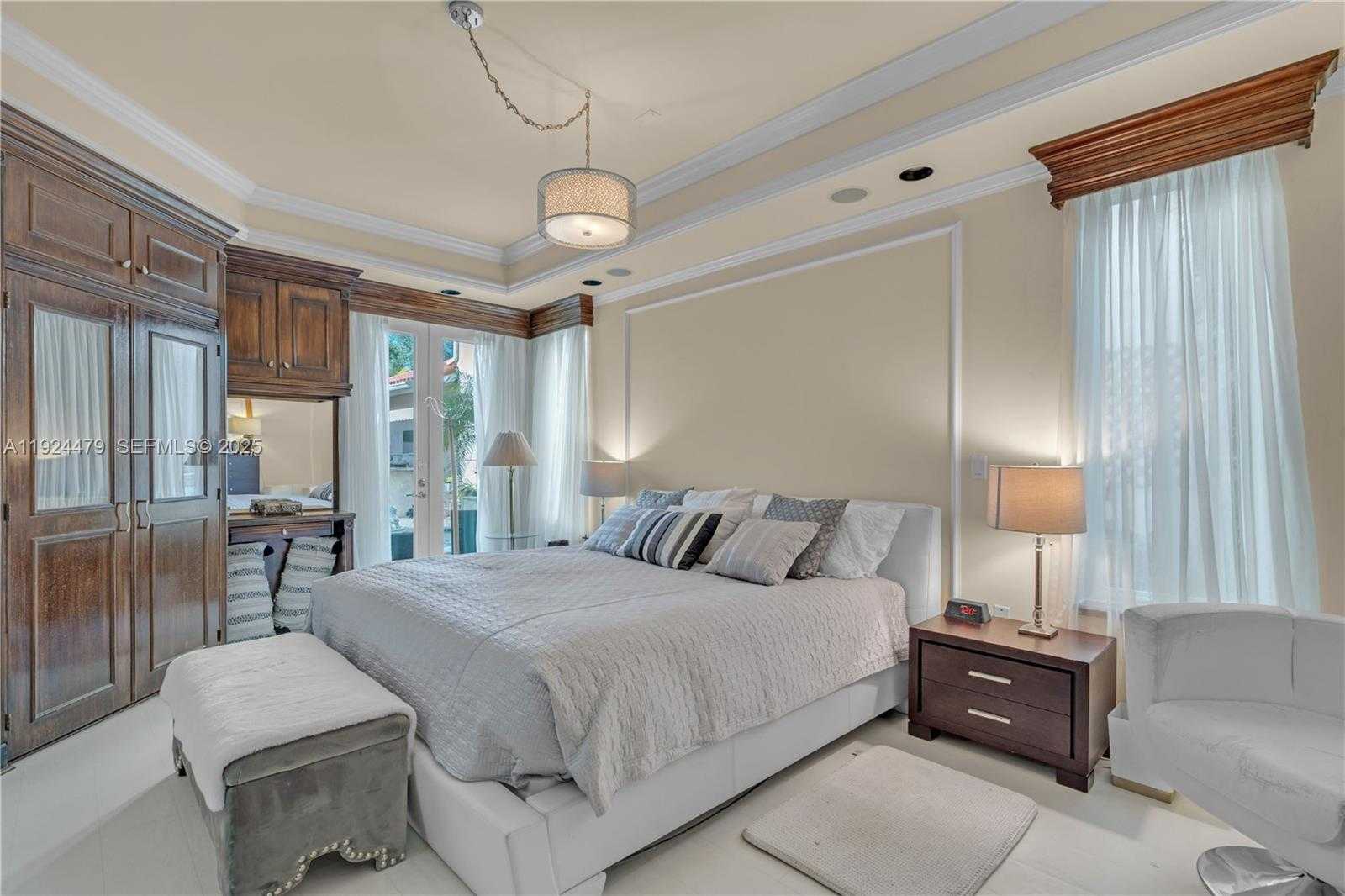 Small Image of 3942 194TH LN, Sunny Isles Beach Number 14