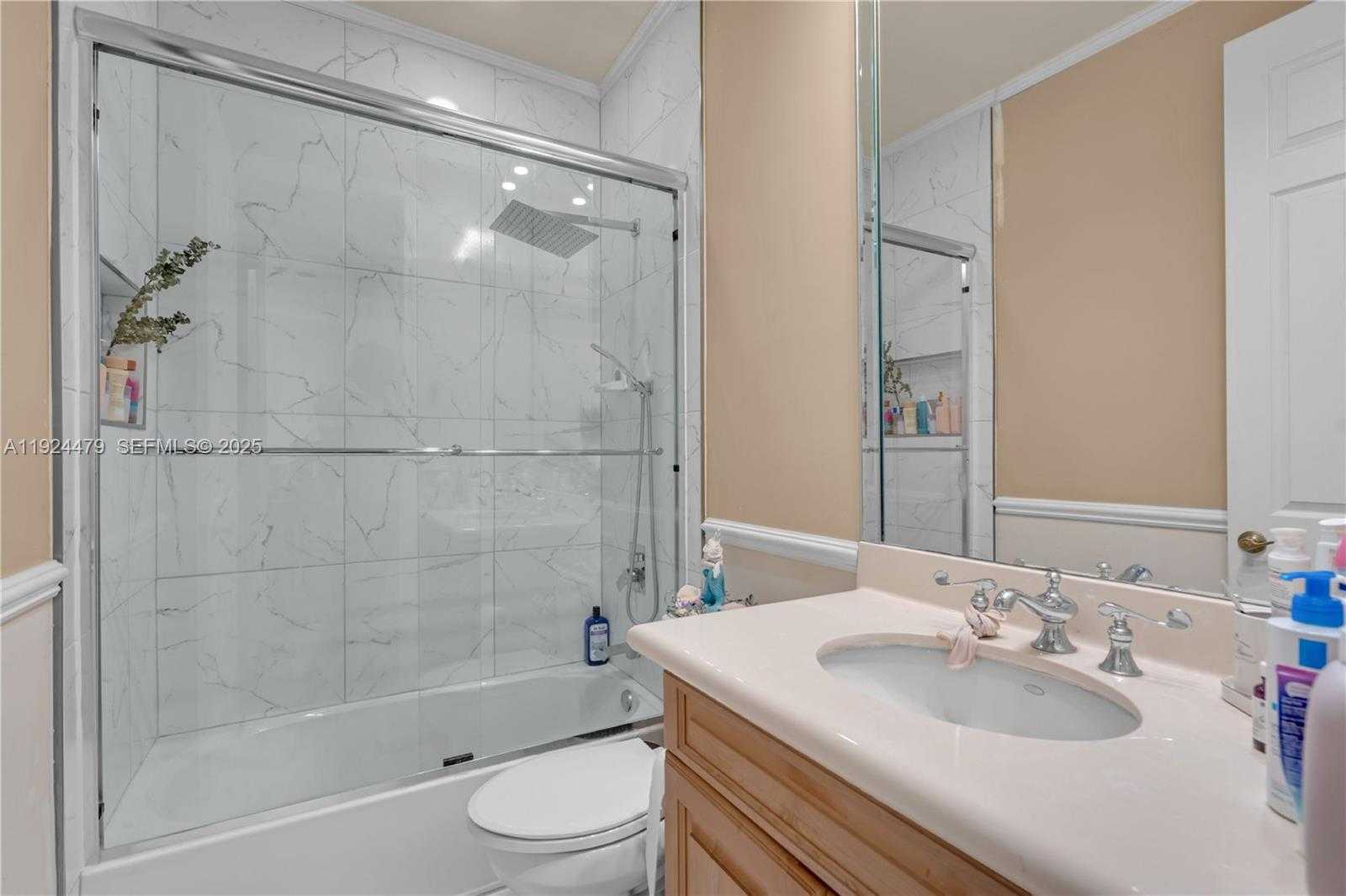 Small Image of 3942 194TH LN, Sunny Isles Beach Number 25