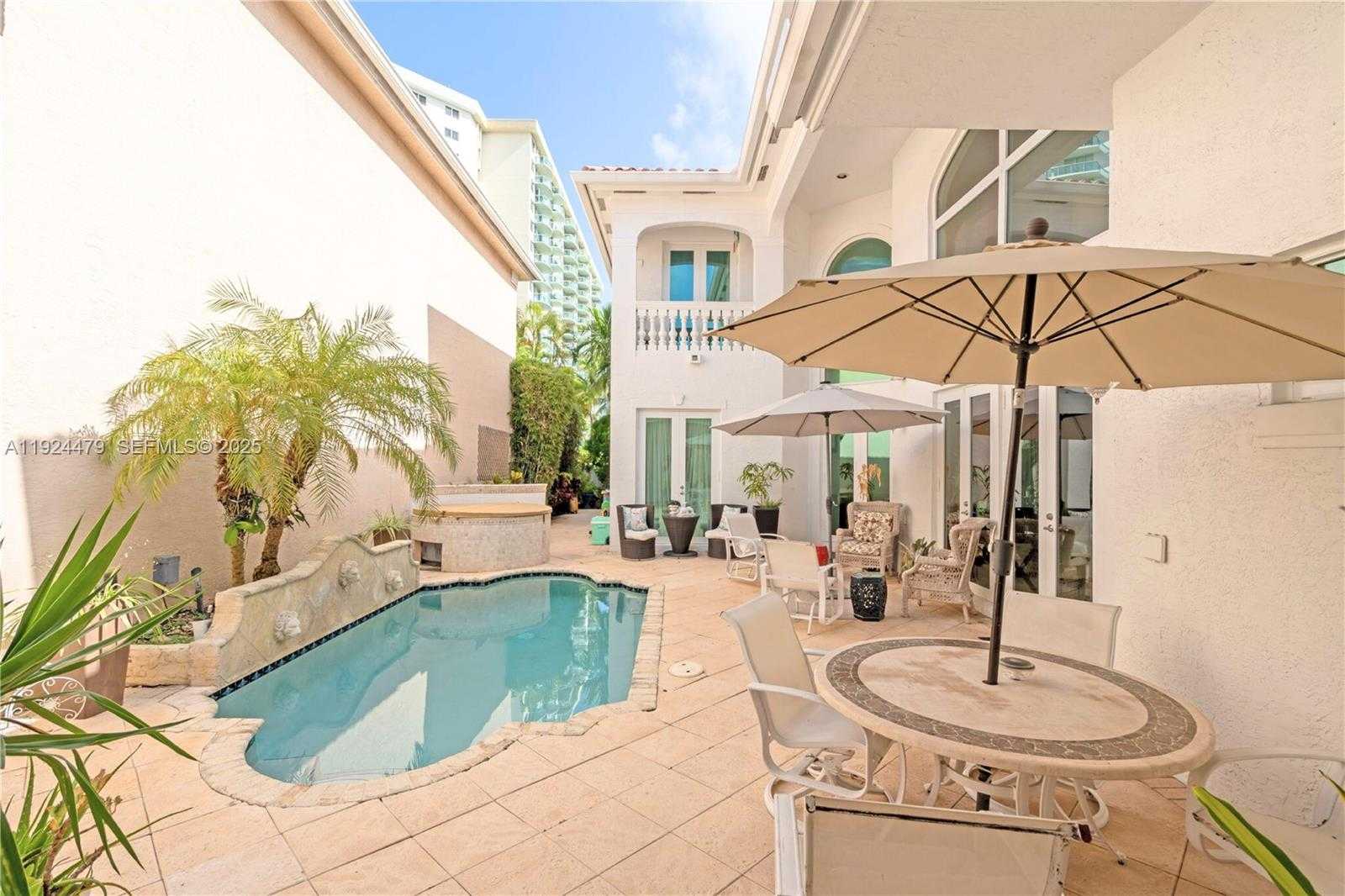 Small Image of 3942 194TH LN, Sunny Isles Beach Number 29