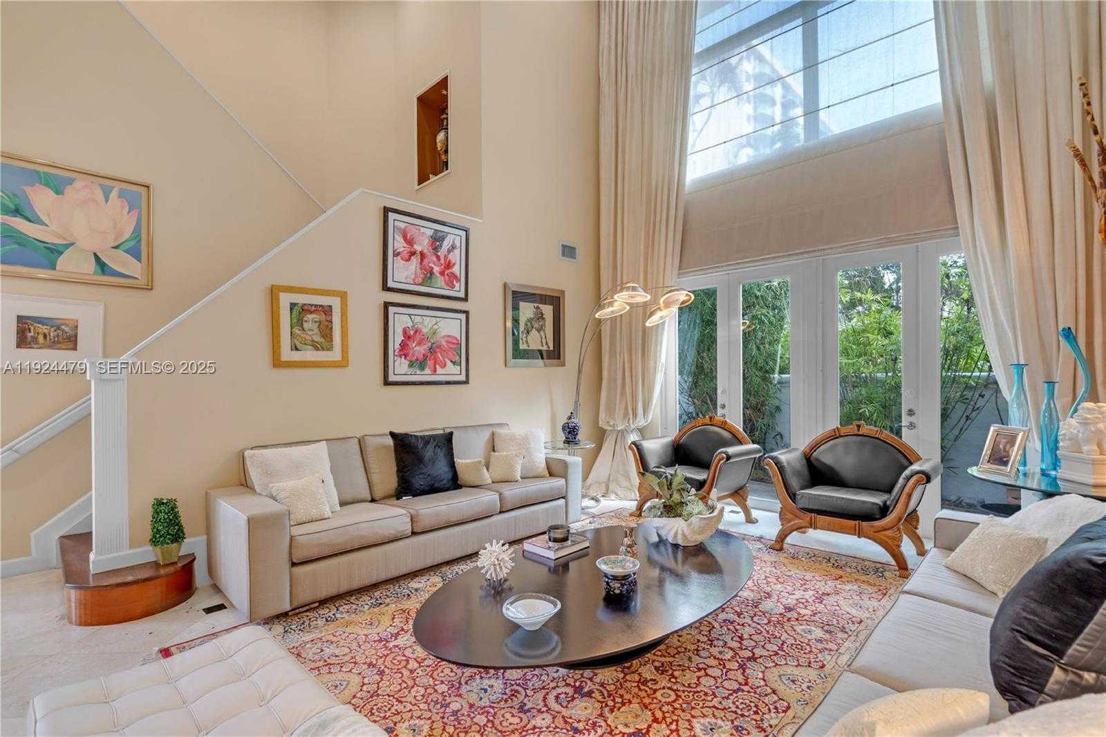 Small Image of 3942 194TH LN, Sunny Isles Beach Number 7