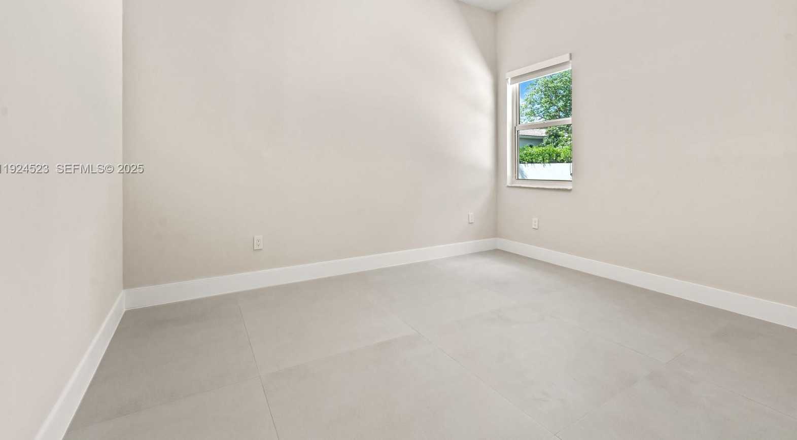 Small Image of 16160 SOUTH WEST 89TH PL, Palmetto Bay Number 34