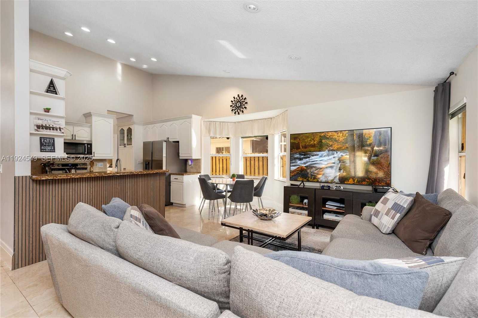 Small Image of 7101 NORTH WEST 44TH LN, Coconut Creek Number 17