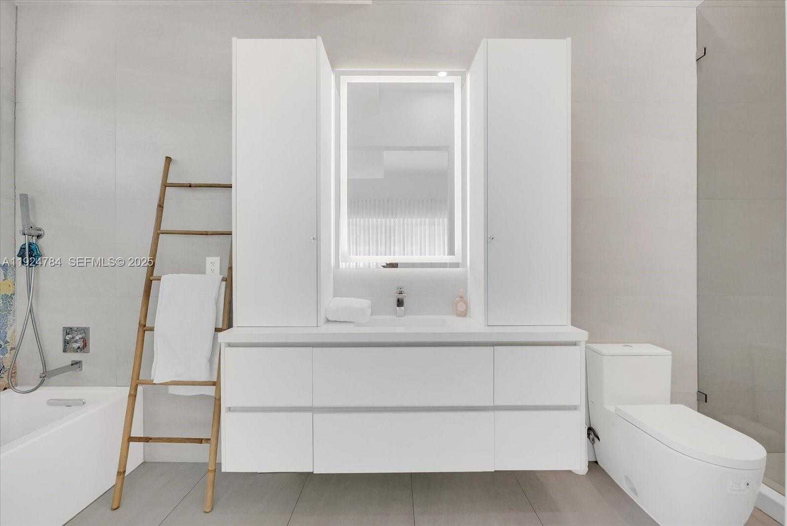 Imagen de Pequeño Objeto