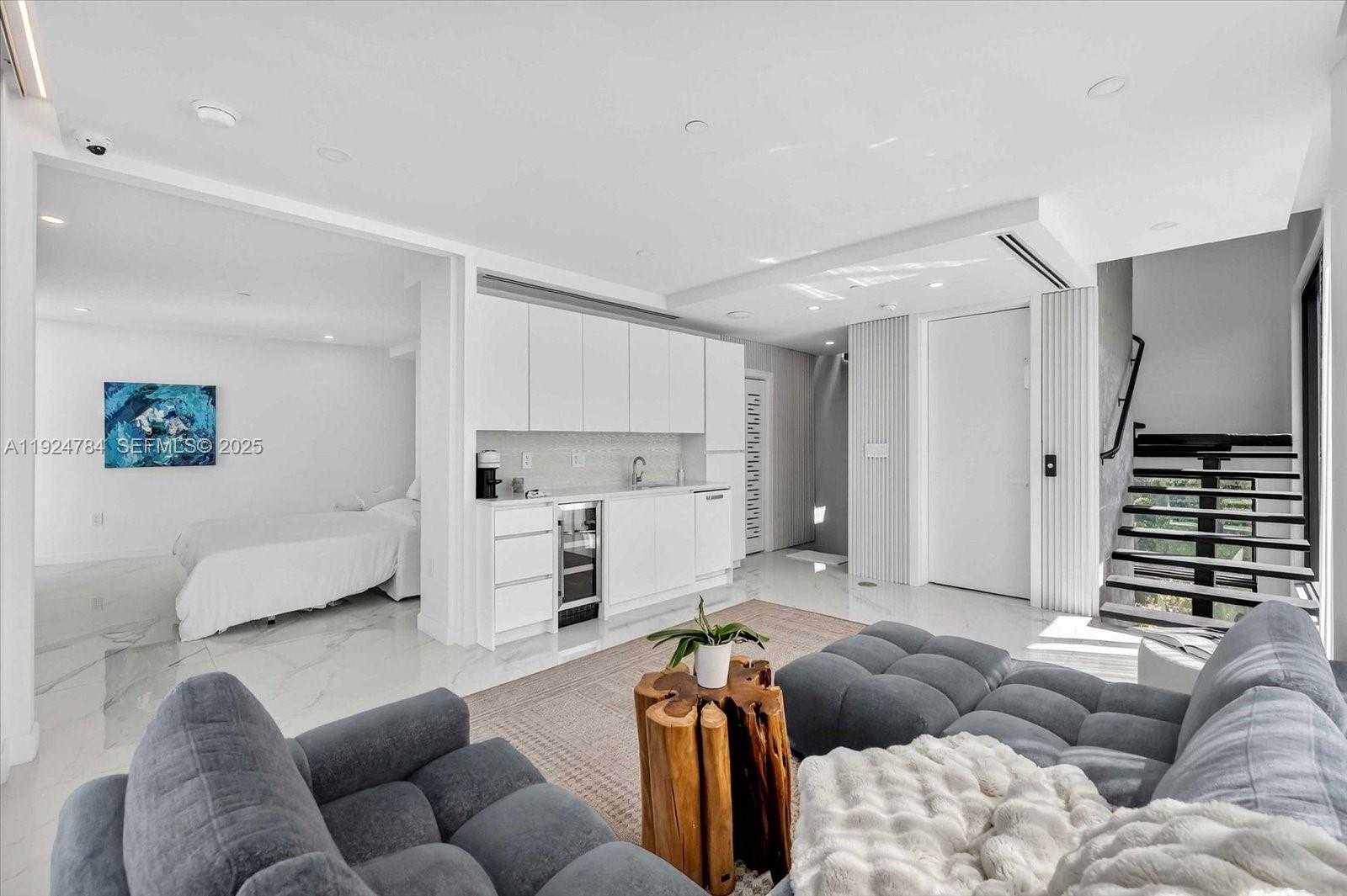 Imagen de Pequeño Objeto