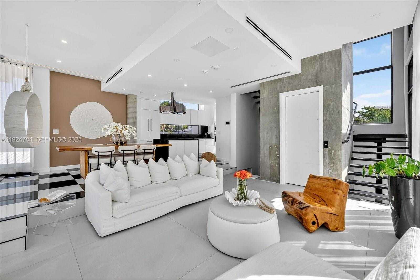 Imagen de Pequeño Objeto