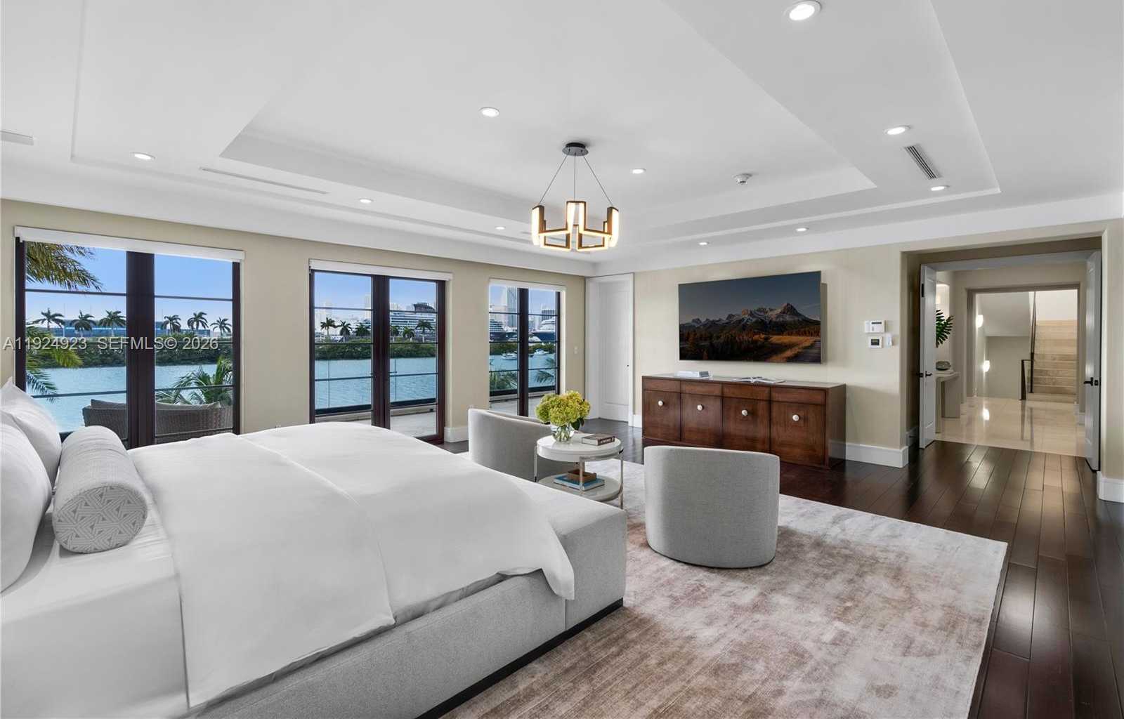 Small Image of 288 SOUTH COCONUT LN, Miami Beach Number 16