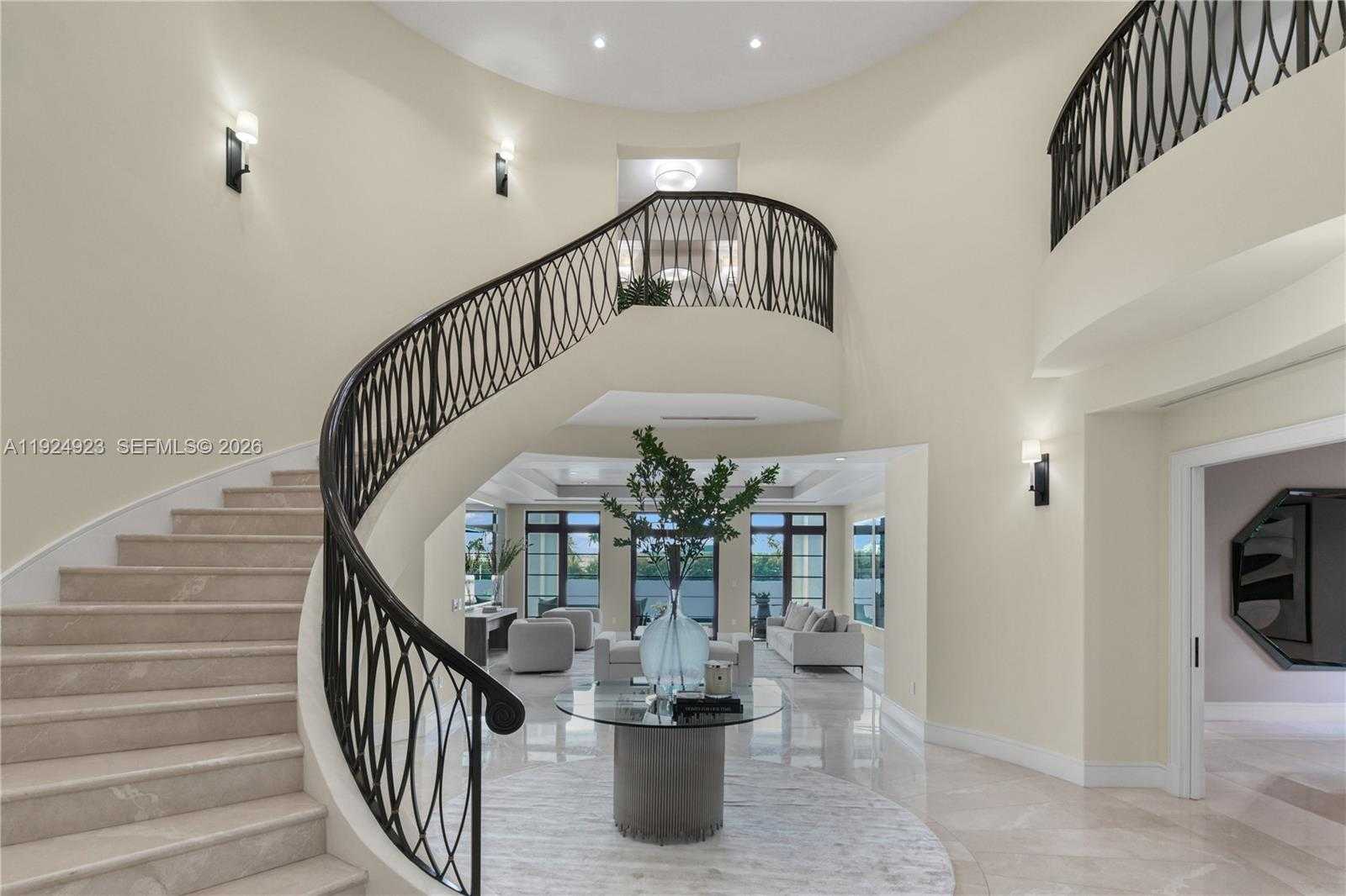 Small Image of 288 SOUTH COCONUT LN, Miami Beach Number 4