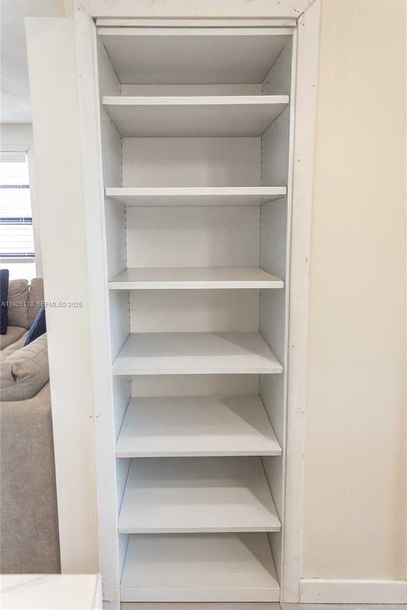 Small Image of 2444 ROOSEVELT ST, Hollywood Number 8