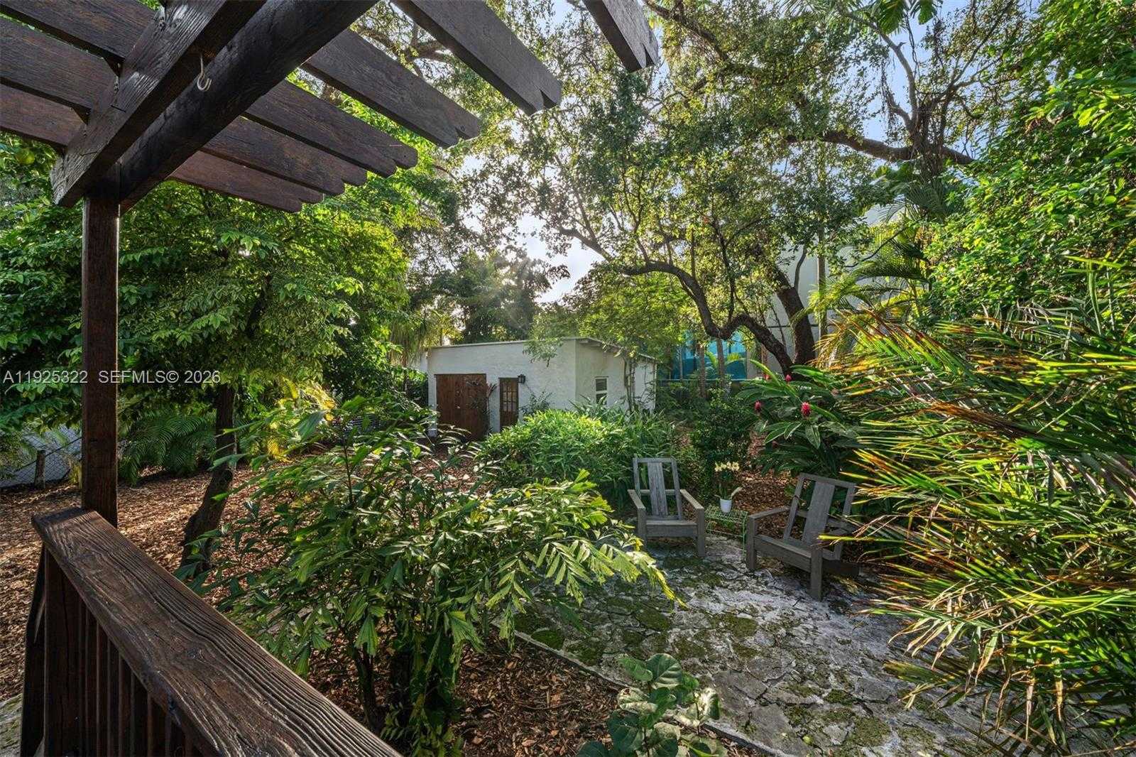 Small Image of 828 NORTH WEST 9TH AVE, Miami Number 37