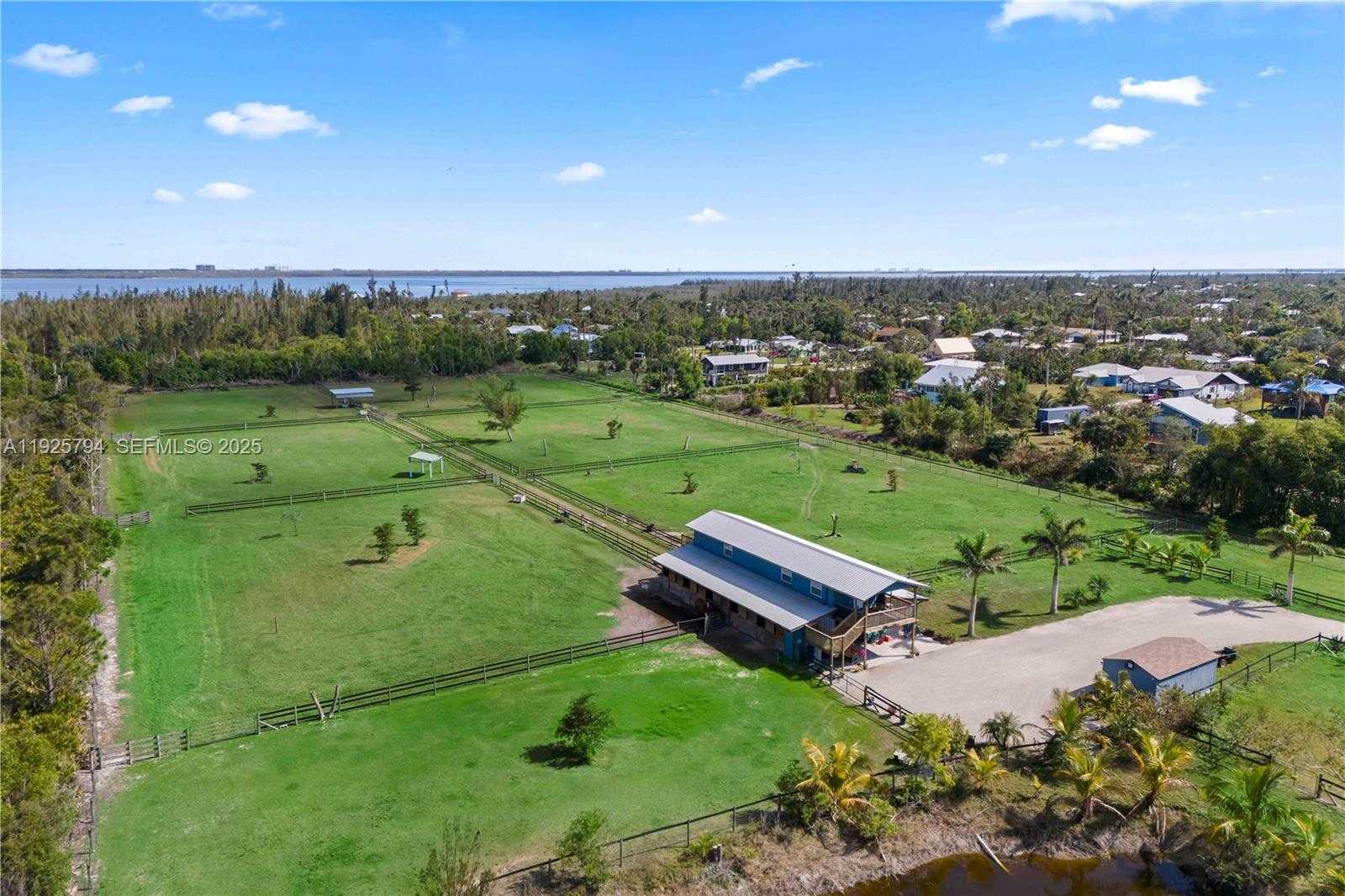 Small Image of 6050 STRINGFELLOW, Other City - In The State Of Florida Number 30