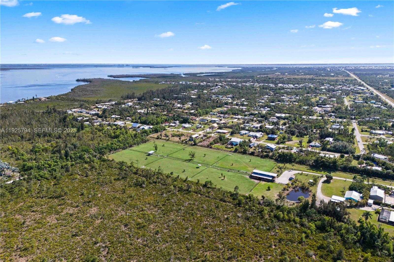 Small Image of 6050 STRINGFELLOW, Other City - In The State Of Florida Number 38