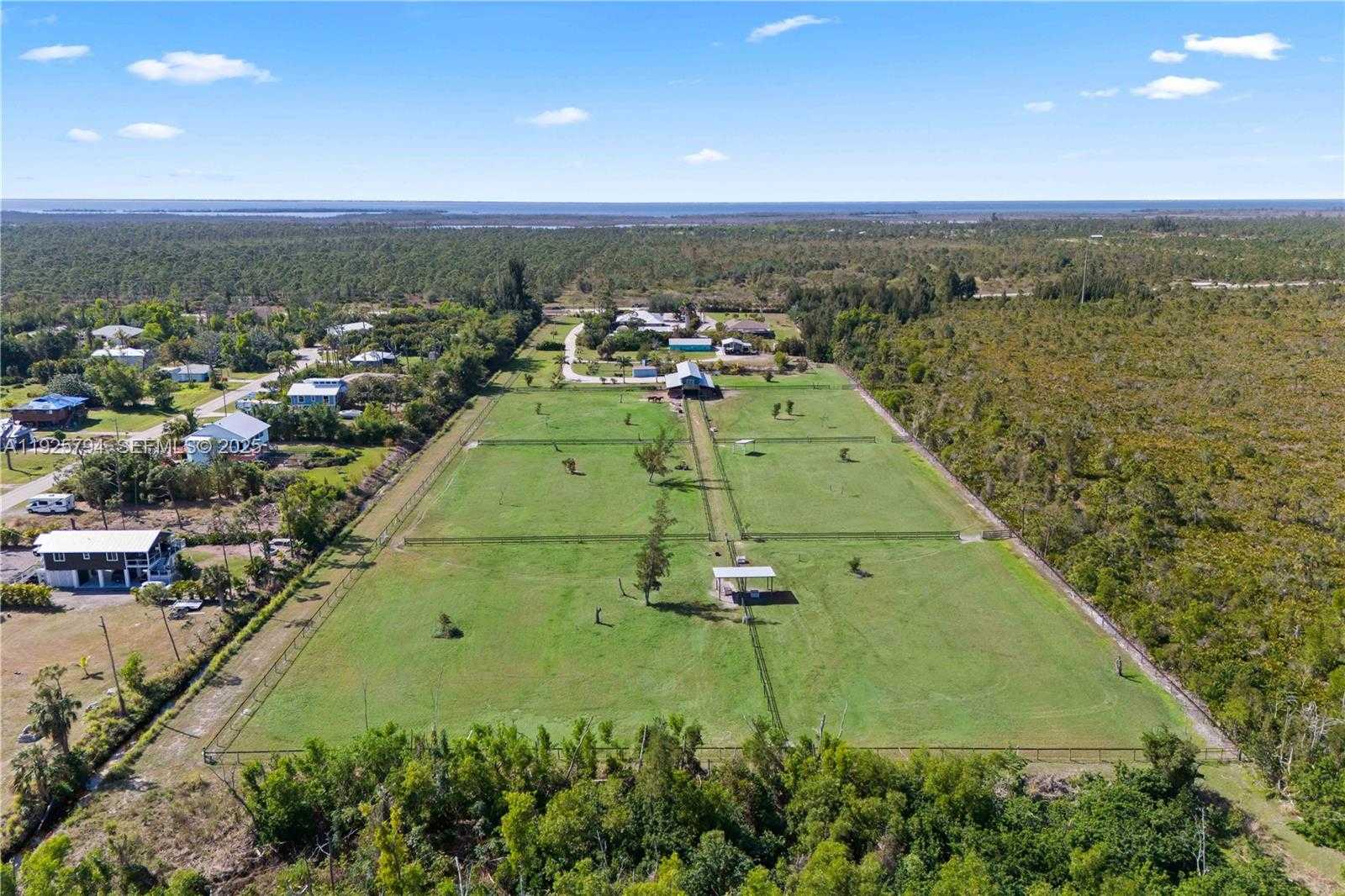 Small Image of 6050 STRINGFELLOW, Other City - In The State Of Florida Number 40