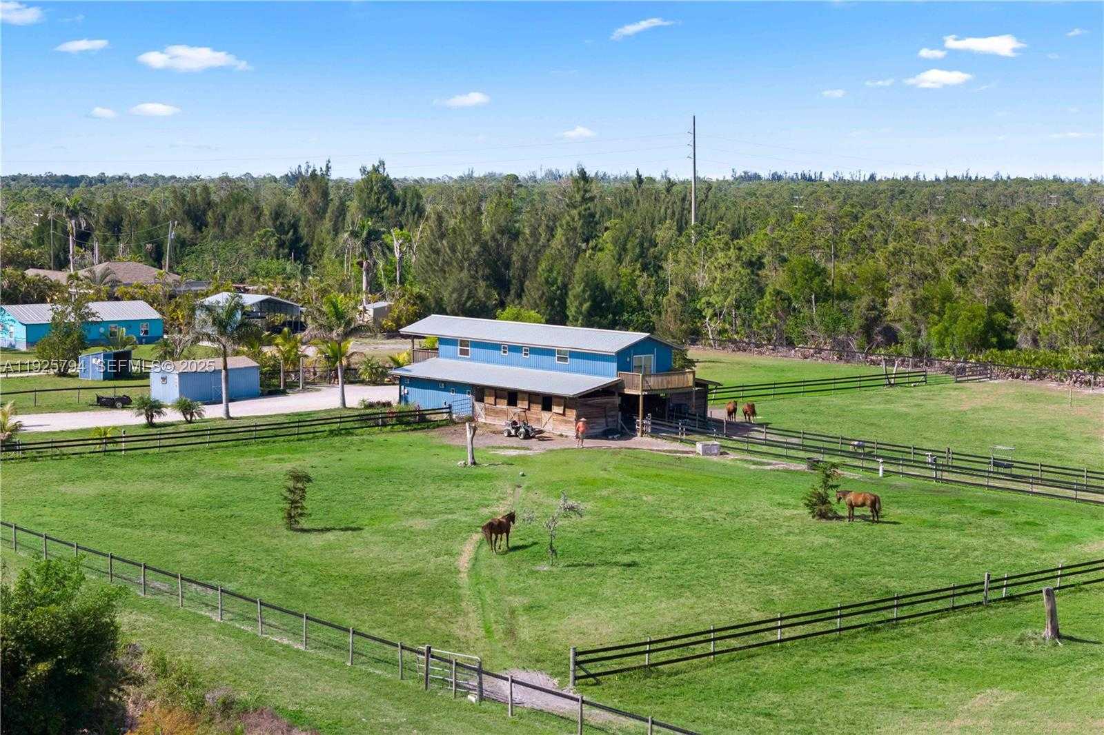 Small Image of 6050 STRINGFELLOW, Other City - In The State Of Florida Number 48