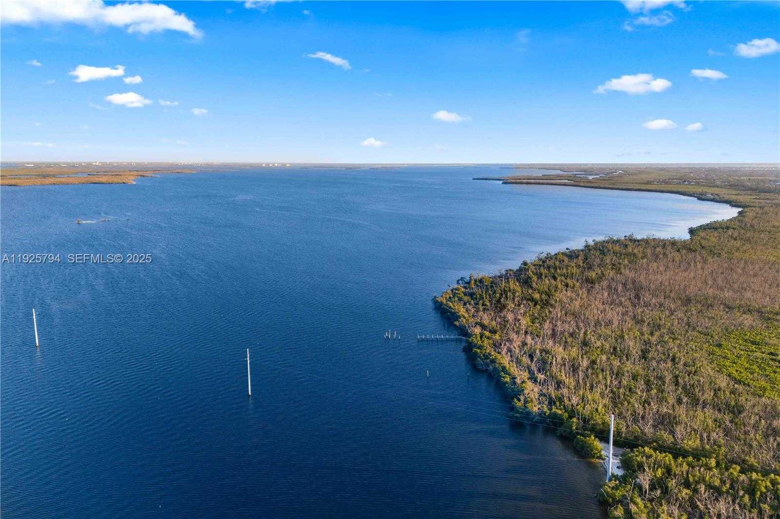 Small Image of 6050 STRINGFELLOW, Other City - In The State Of Florida Number 49