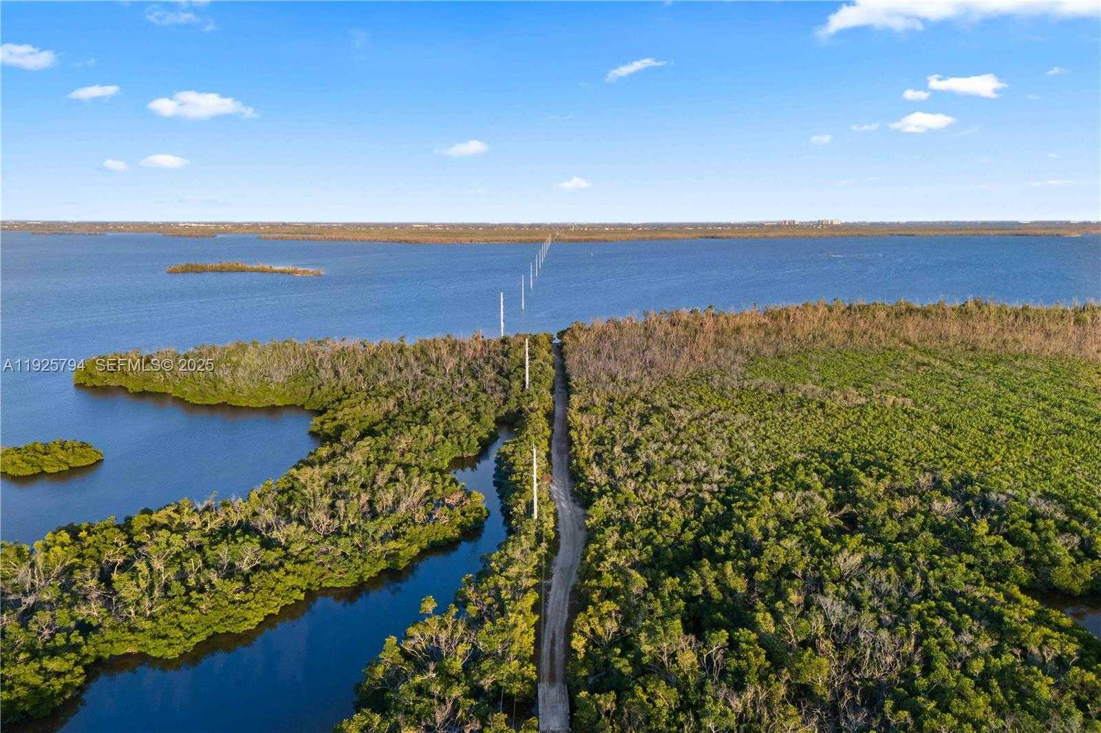 Small Image of 6050 STRINGFELLOW, Other City - In The State Of Florida Number 50