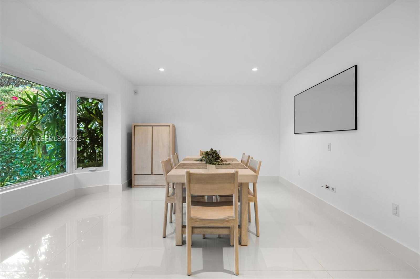 Small Image of 45 SOUTH WEST 19TH RD, Miami Number 10