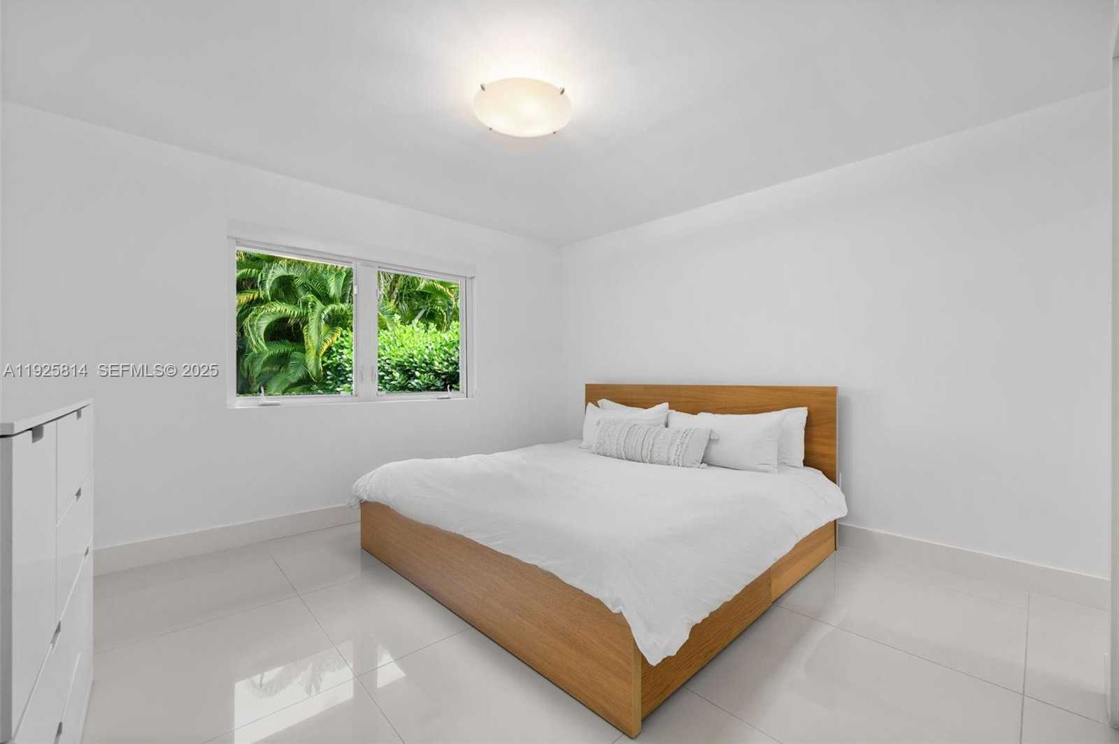 Small Image of 45 SOUTH WEST 19TH RD, Miami Number 22