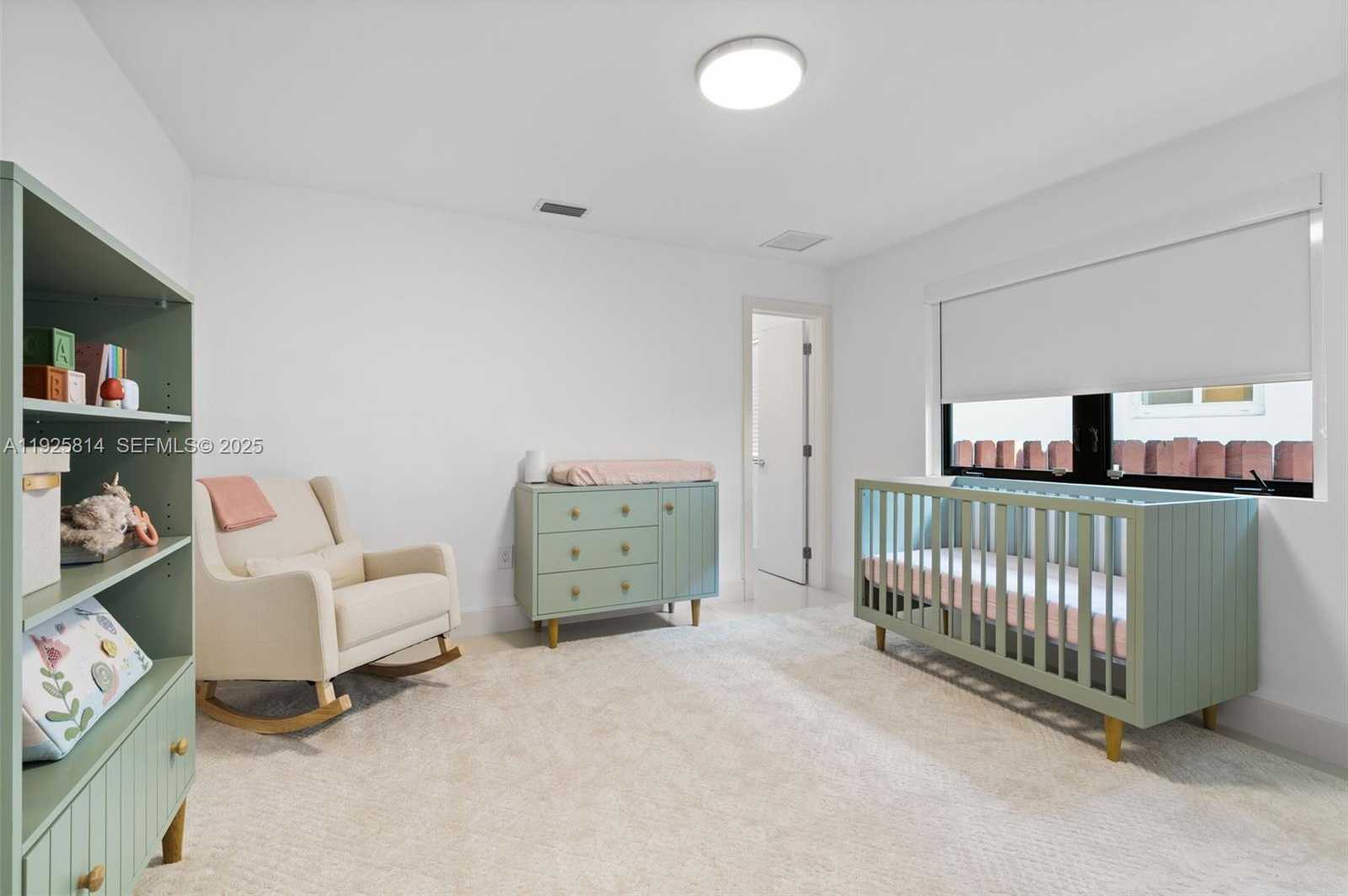 Small Image of 45 SOUTH WEST 19TH RD, Miami Number 24