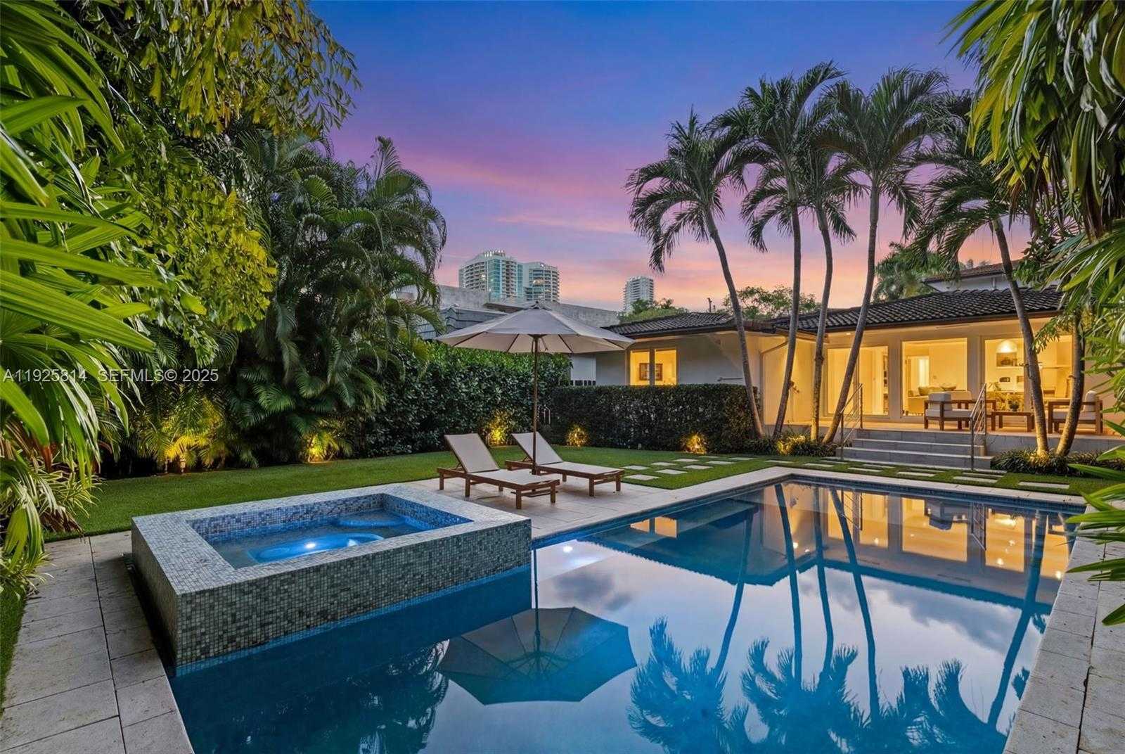 Small Image of 45 SOUTH WEST 19TH RD, Miami Number 29