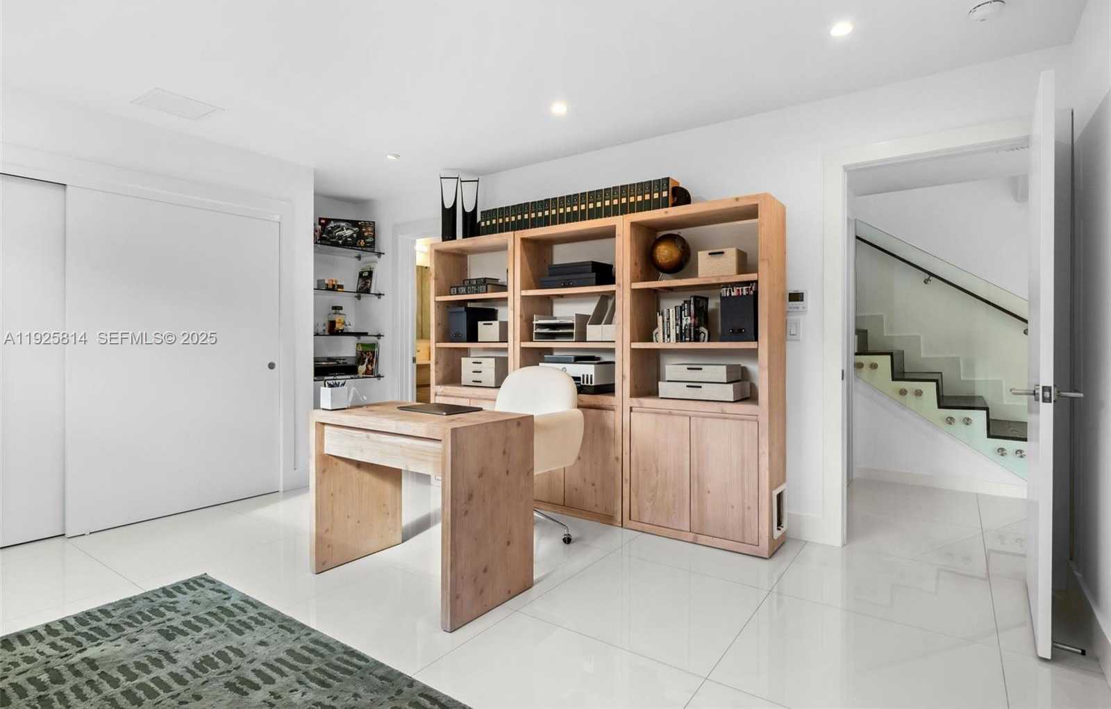 Small Image of 45 SOUTH WEST 19TH RD, Miami Number 31