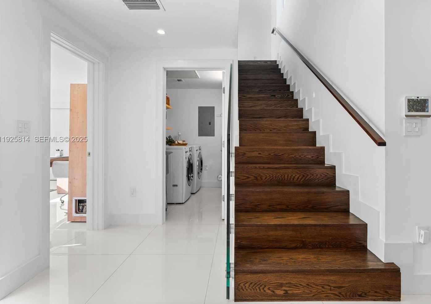 Small Image of 45 SOUTH WEST 19TH RD, Miami Number 34