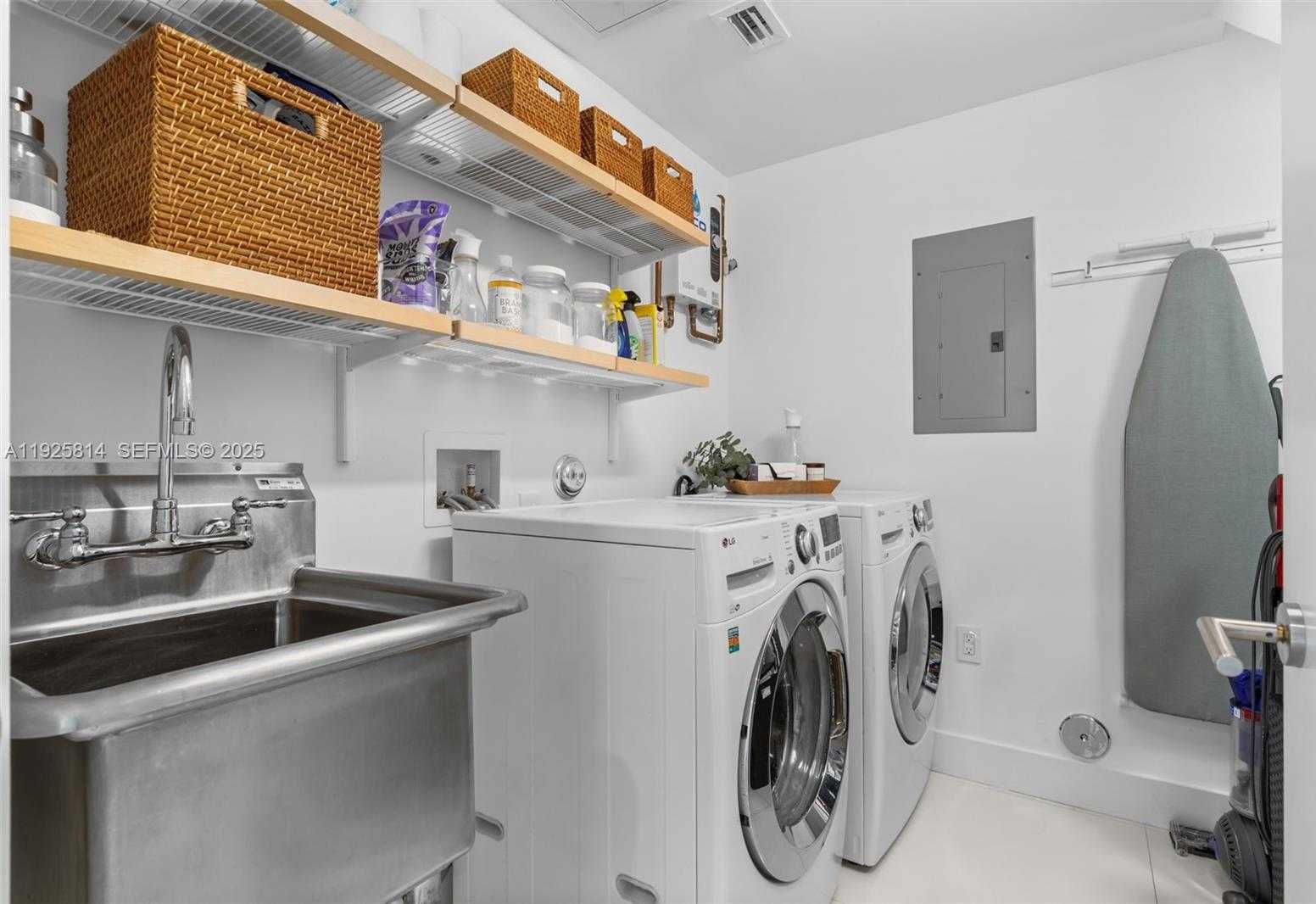 Small Image of 45 SOUTH WEST 19TH RD, Miami Number 38