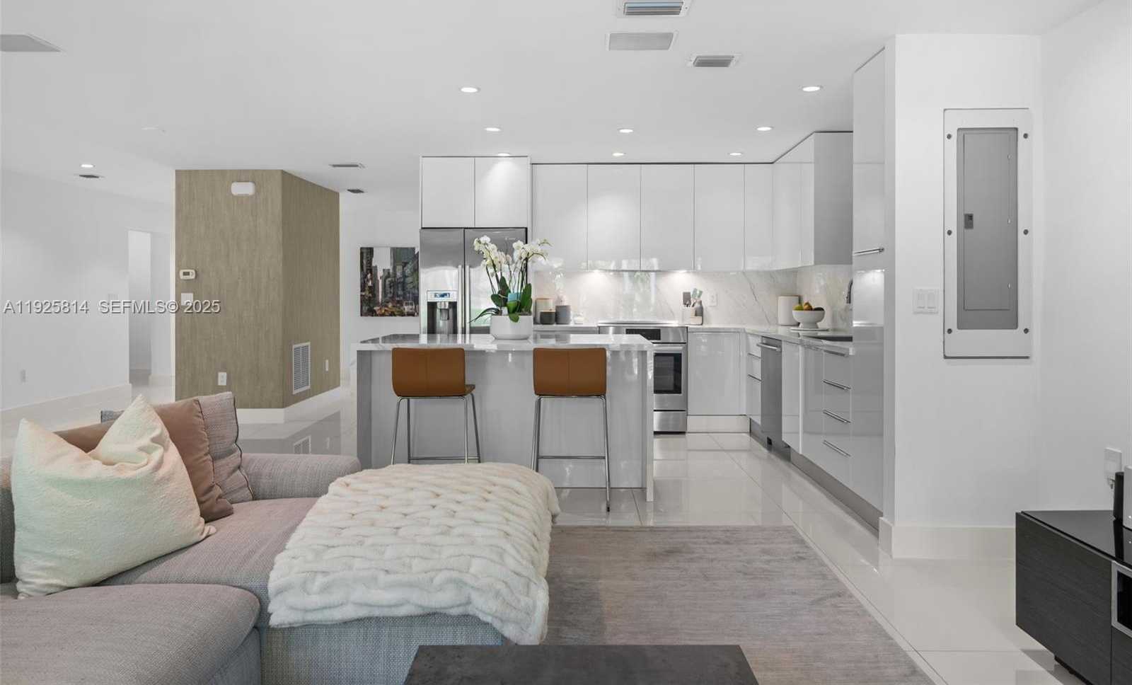 Small Image of 45 SOUTH WEST 19TH RD, Miami Number 8