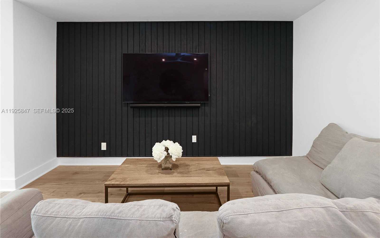 Small Image of 1417 JACKSON ST, Hollywood Number 10