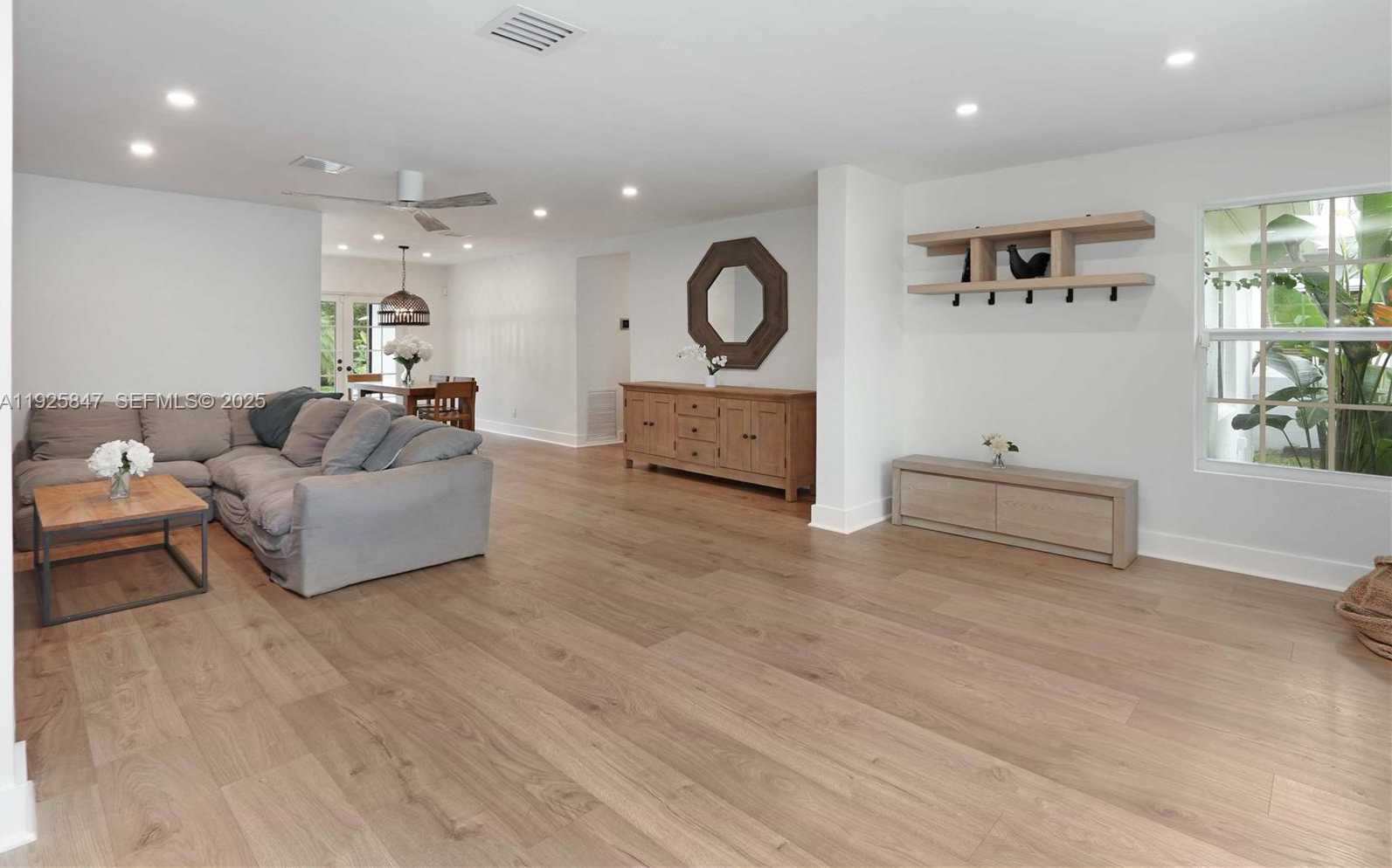 Small Image of 1417 JACKSON ST, Hollywood Number 7